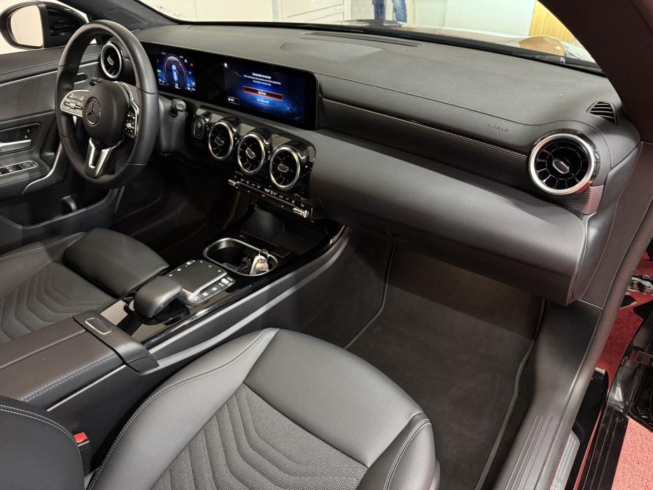 MERCEDES-BENZ CLA 2023