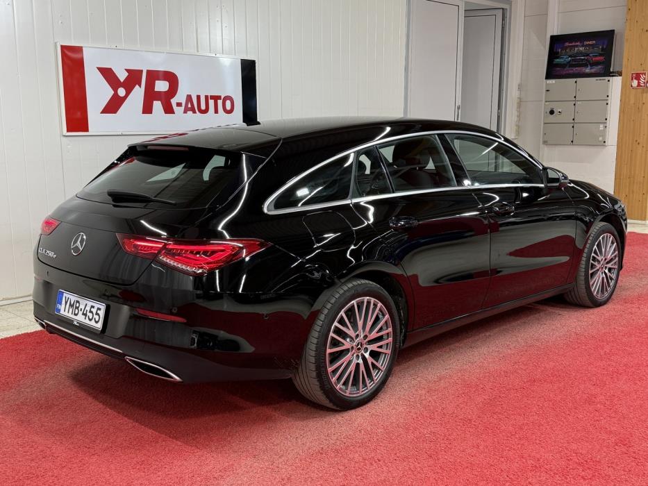 MERCEDES-BENZ CLA 2023