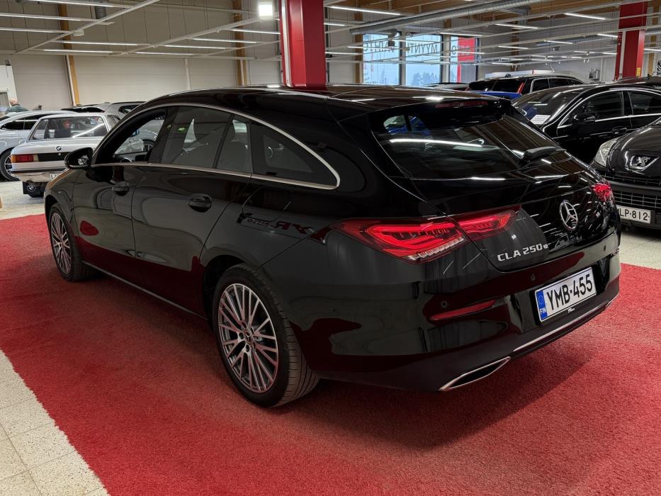 MERCEDES-BENZ CLA 2023