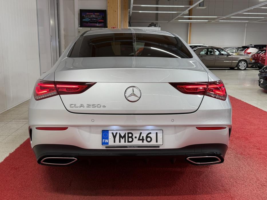 MERCEDES-BENZ CLA 2023