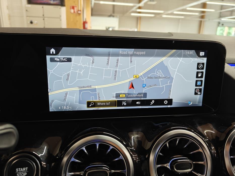 MERCEDES-BENZ EQA 2023