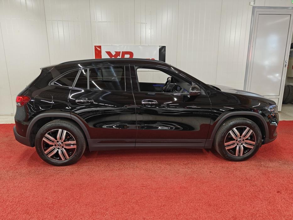 MERCEDES-BENZ EQA 2023