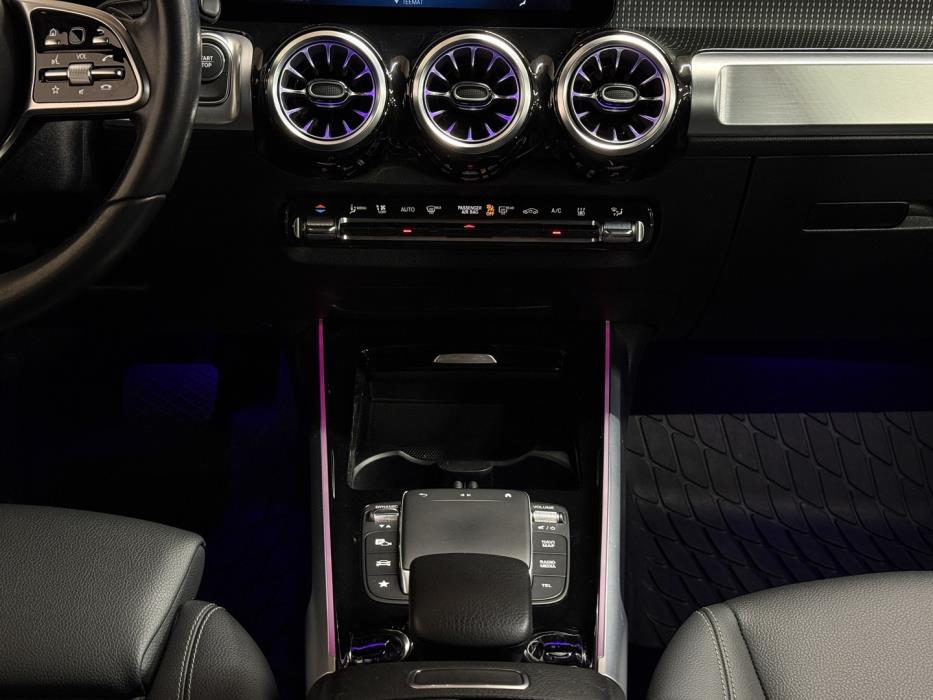 MERCEDES-BENZ EQB 2023