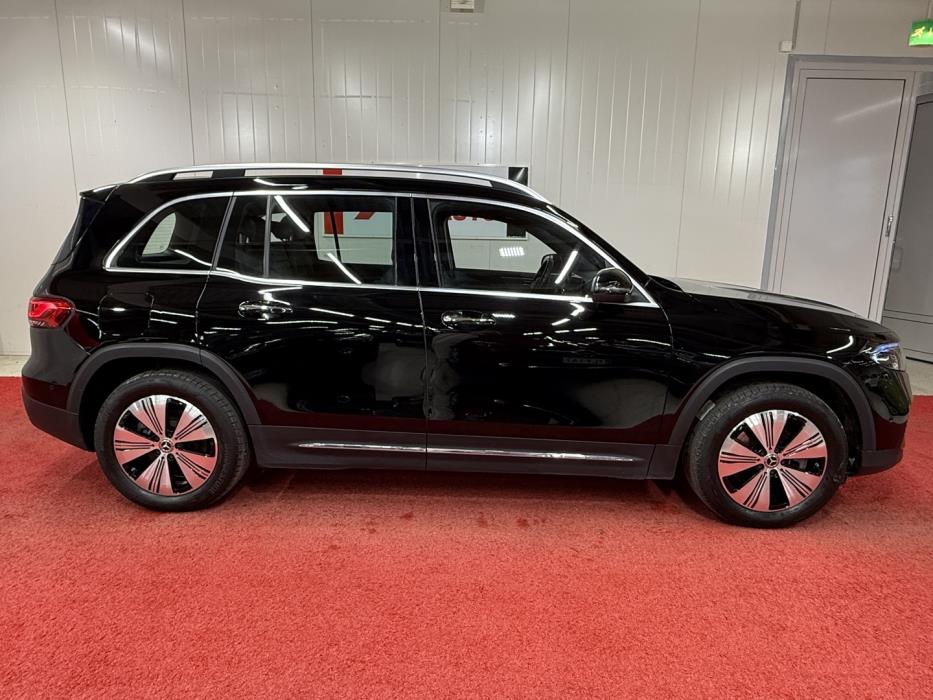 MERCEDES-BENZ EQB 2023