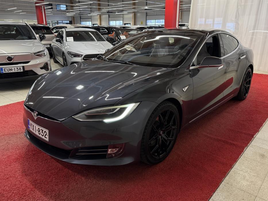 TESLA Model S 2016