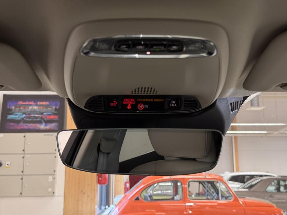 VOLVO V60 2021
