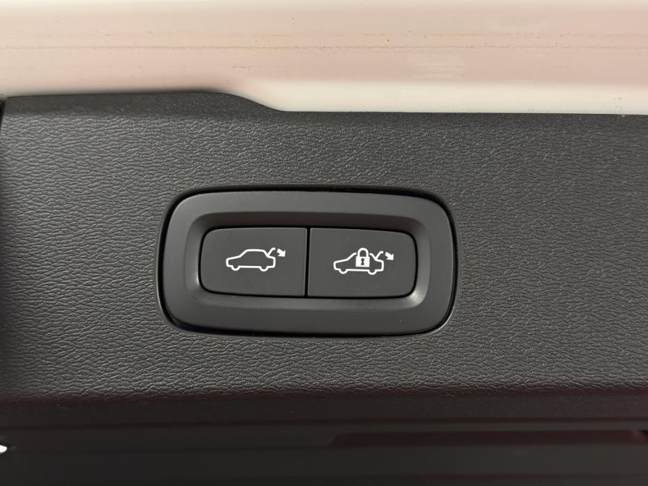 VOLVO V60 2021
