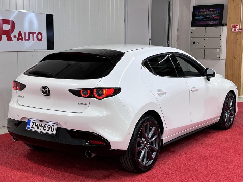 MAZDA 3 2019