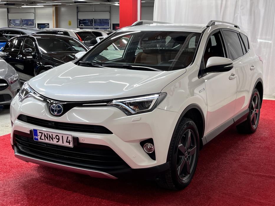 TOYOTA RAV4 2018