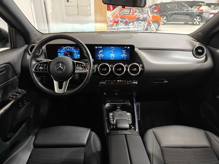 MERCEDES-BENZ GLA 2022