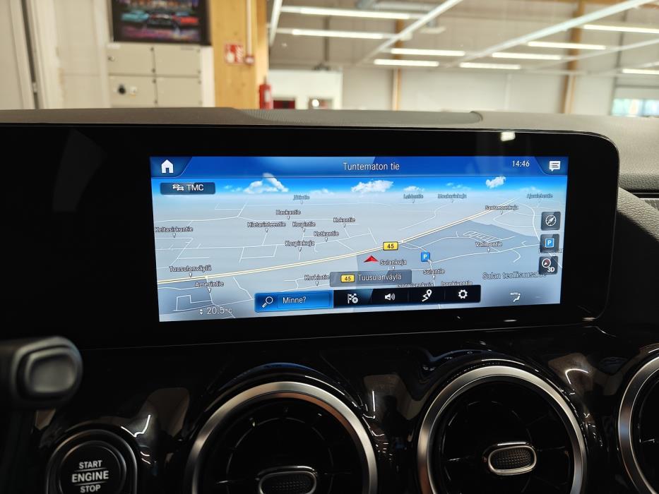 MERCEDES-BENZ GLA 2022