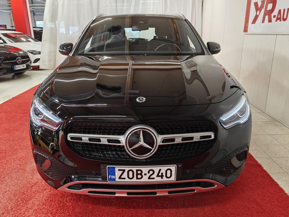 MERCEDES-BENZ GLA 2022