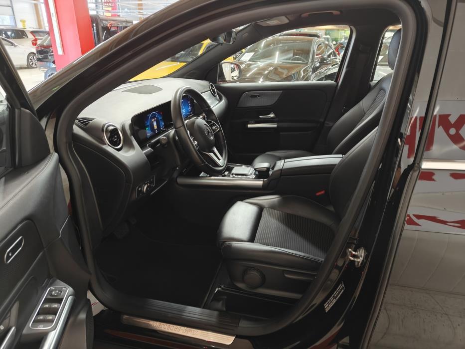 MERCEDES-BENZ GLA 2022