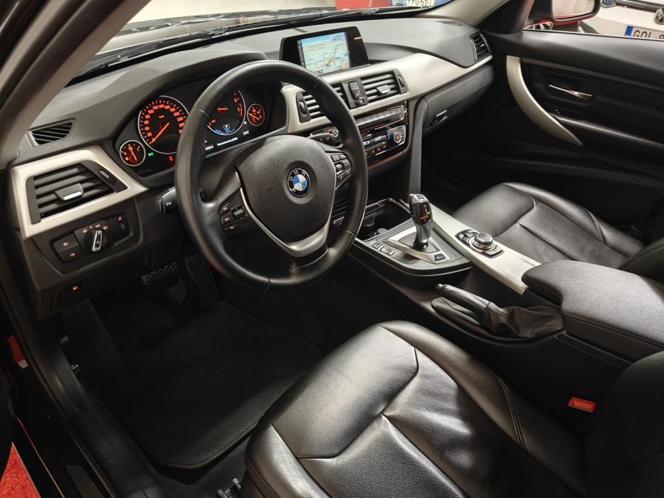 BMW 330 2017
