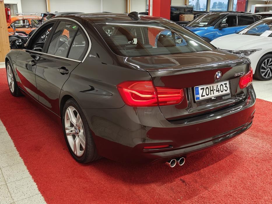 BMW 330 2017