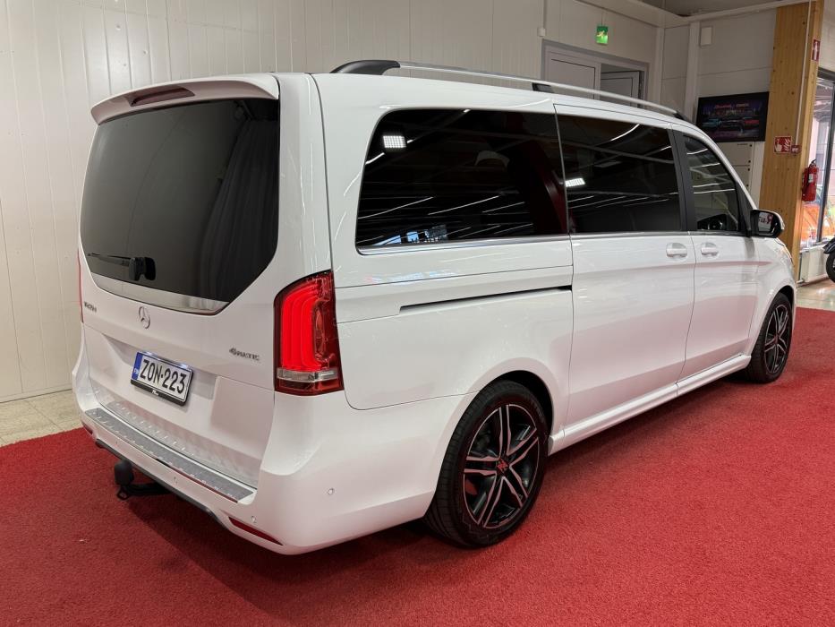 MERCEDES-BENZ V 2018