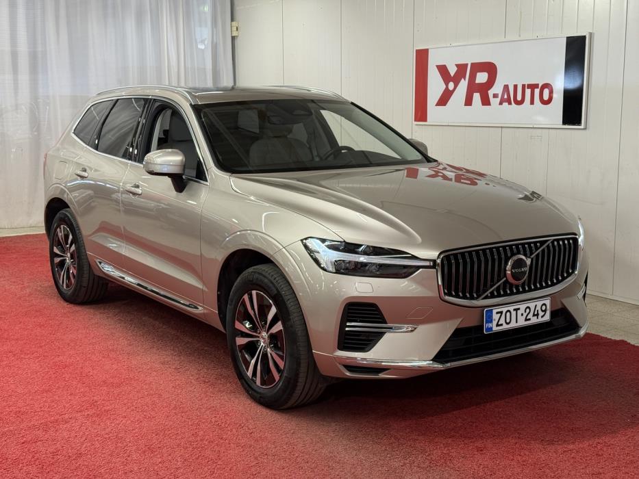 VOLVO XC60 2023