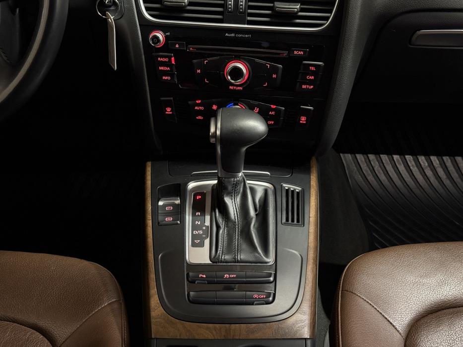AUDI A4 2014