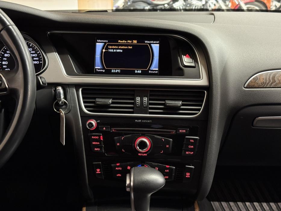 AUDI A4 2014