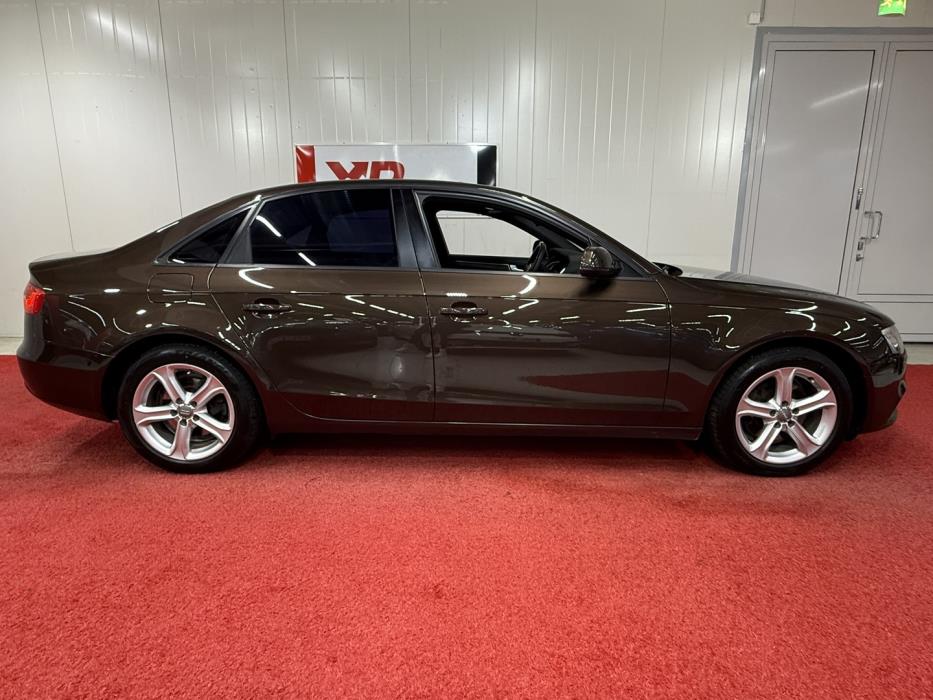 AUDI A4 2014