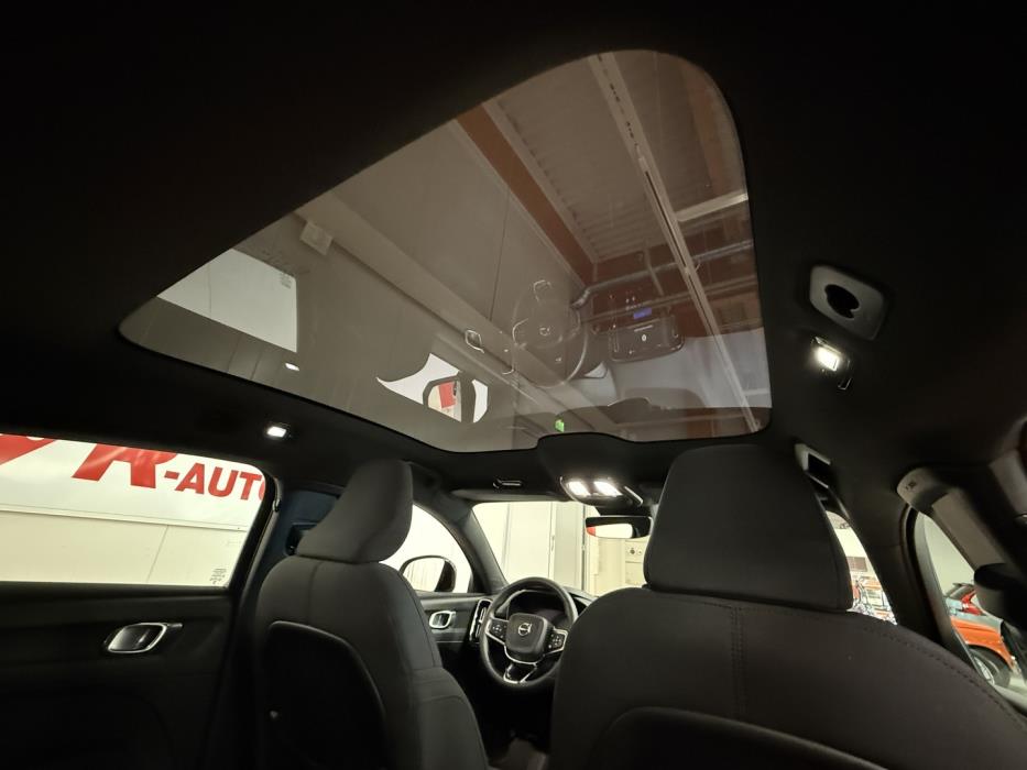 VOLVO C40 2023