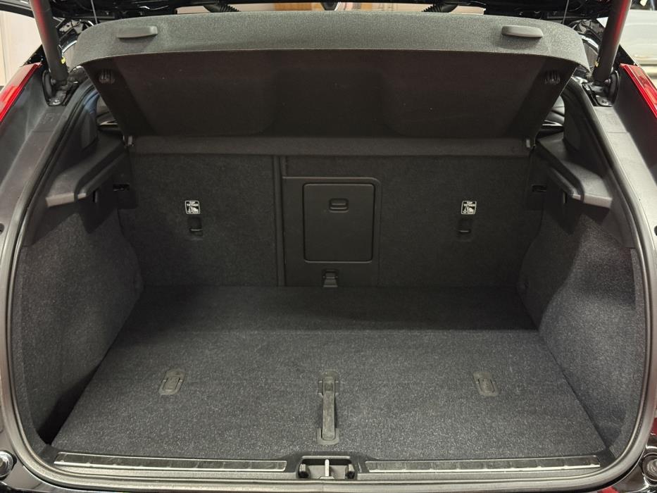 VOLVO C40 2023