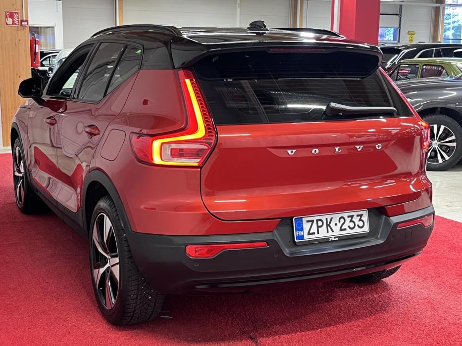 VOLVO XC40 2021