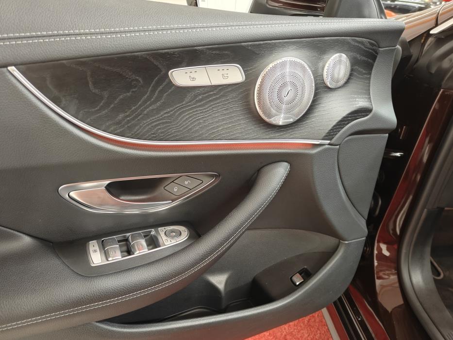 MERCEDES-BENZ E 2019