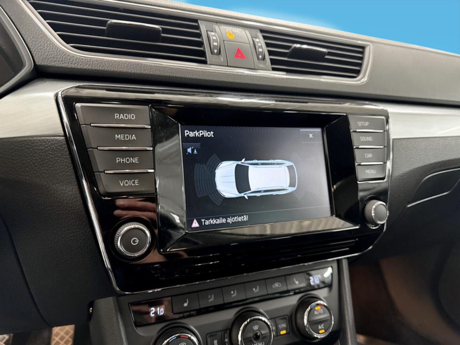 SKODA Superb 2016