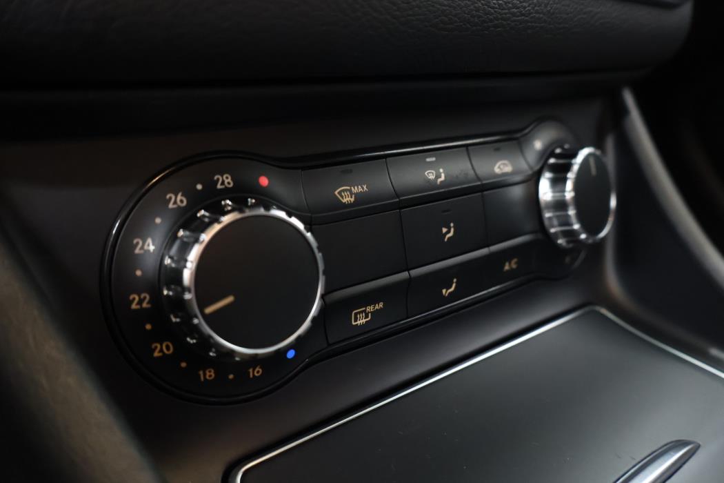 MERCEDES-BENZ CLA 2016