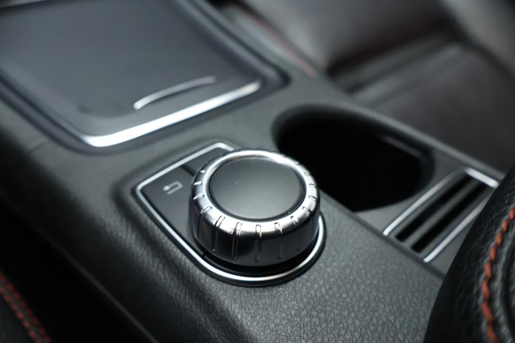 MERCEDES-BENZ CLA 2016