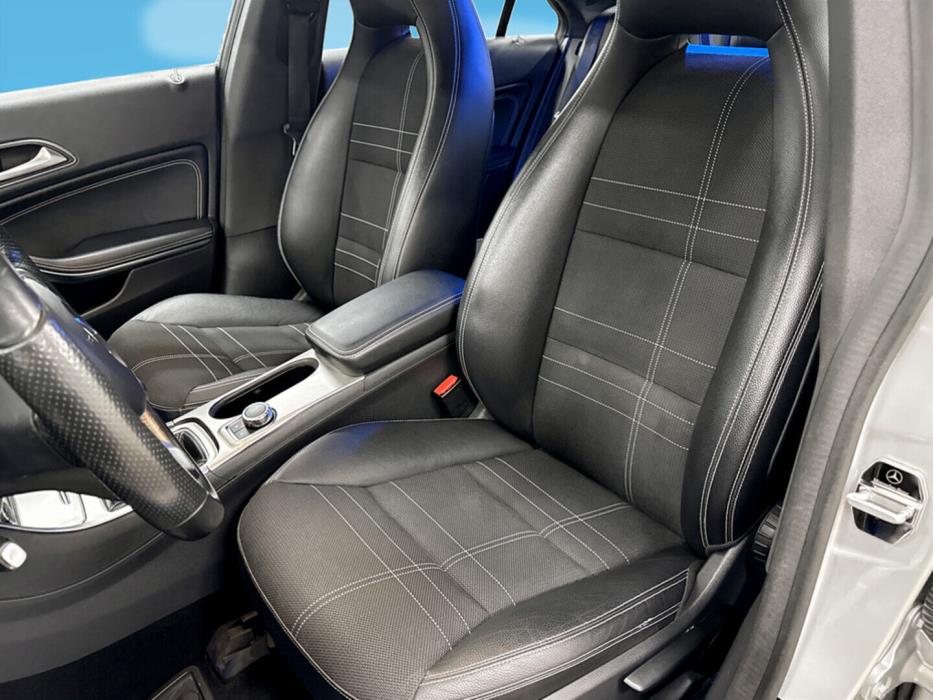 MERCEDES-BENZ CLA 2015