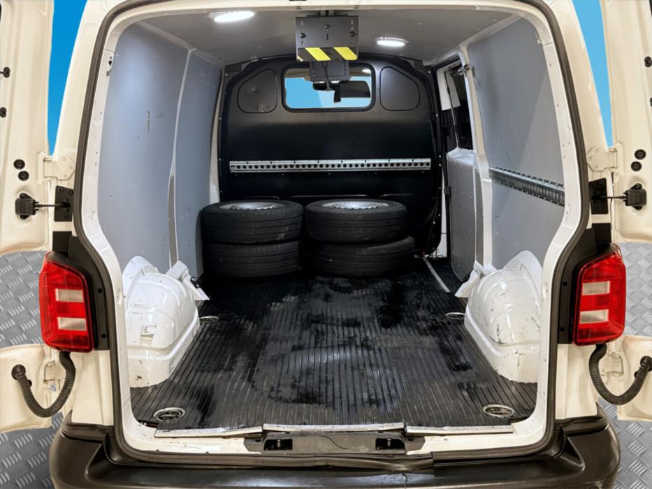 VOLKSWAGEN Transporter 2019