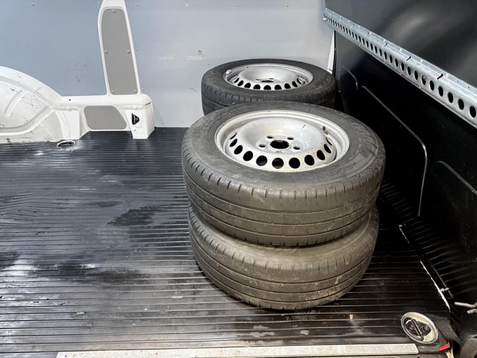 VOLKSWAGEN Transporter 2019