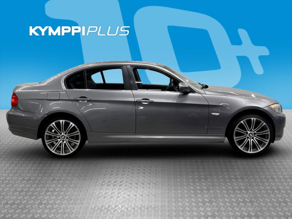 BMW 320 2010