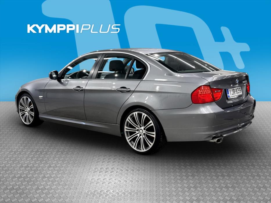 BMW 320 2010