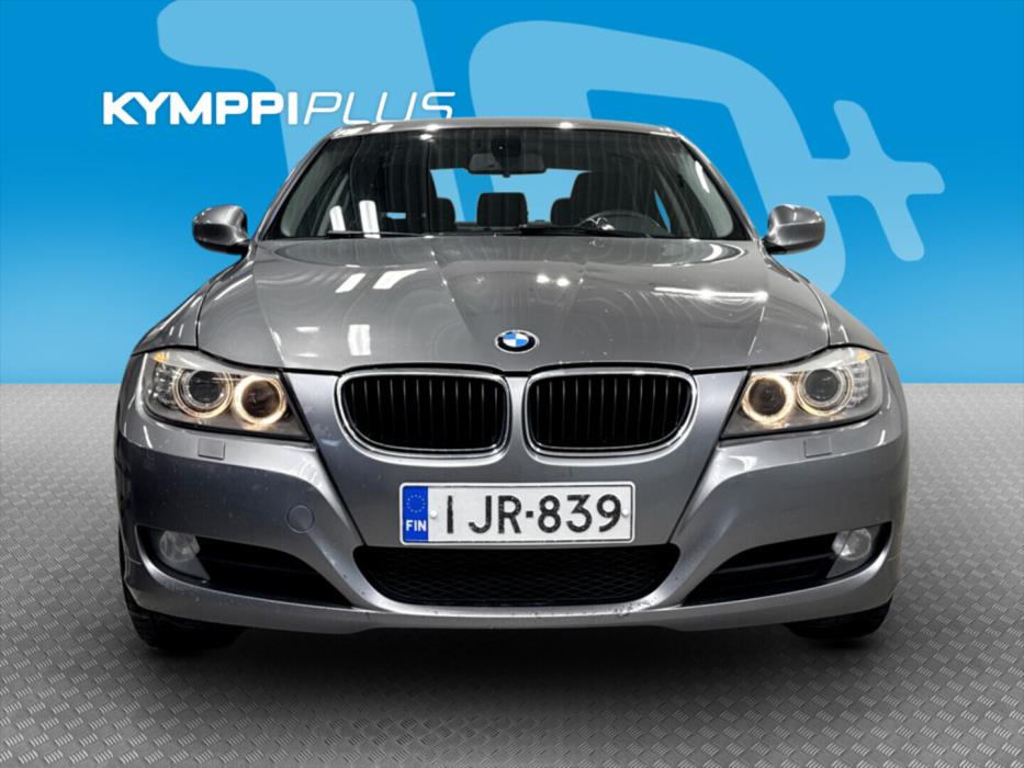 BMW 320 2010