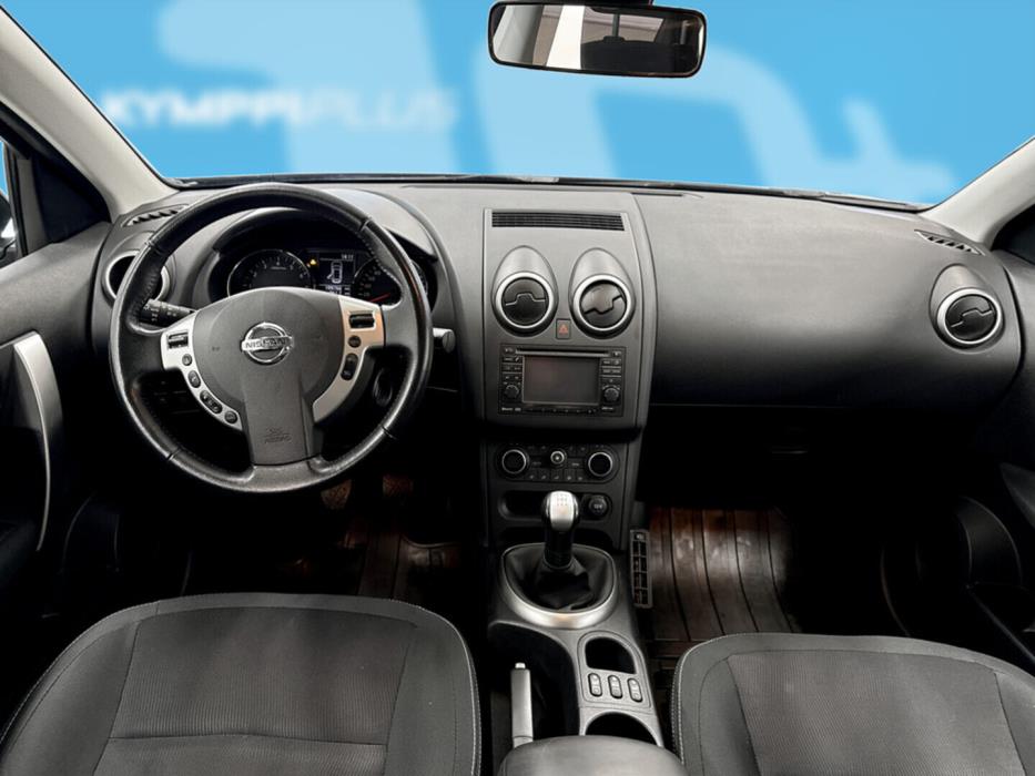 NISSAN Qashqai 2012