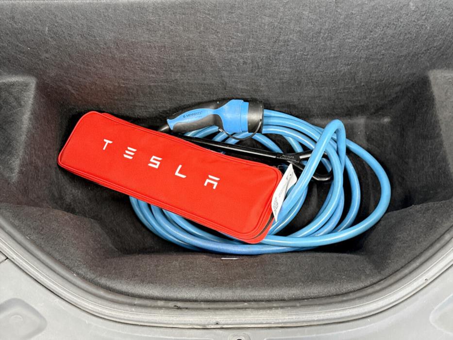 TESLA Model S 2018