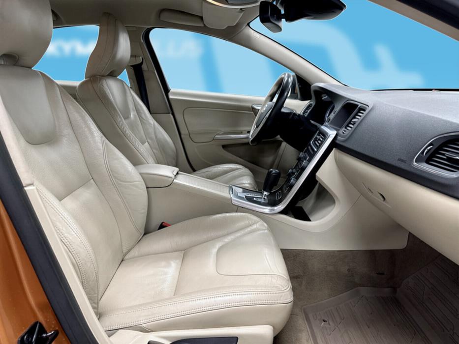 VOLVO S60 2011