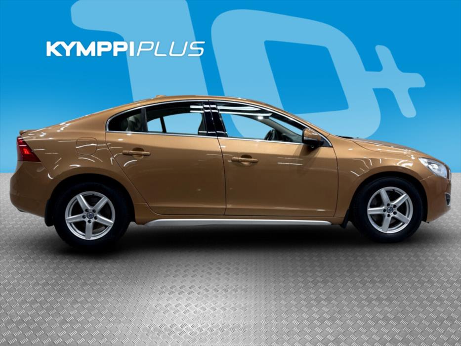 VOLVO S60 2011