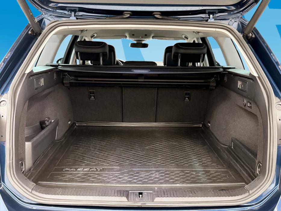 VOLKSWAGEN Passat 2022