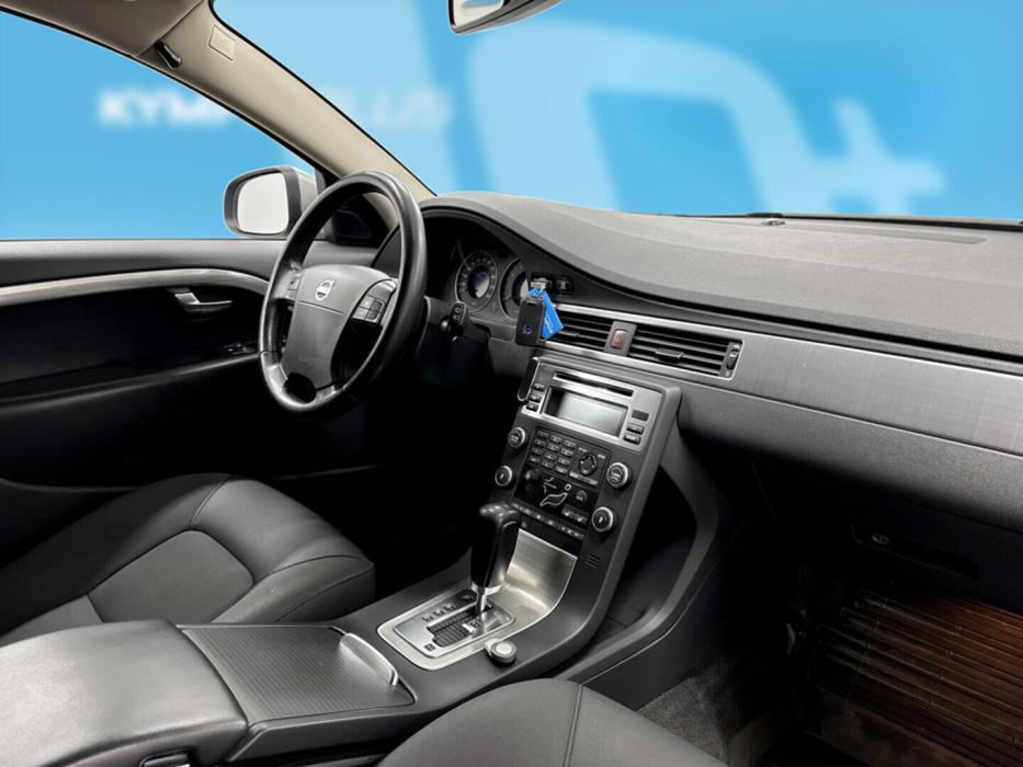 VOLVO V70 2007