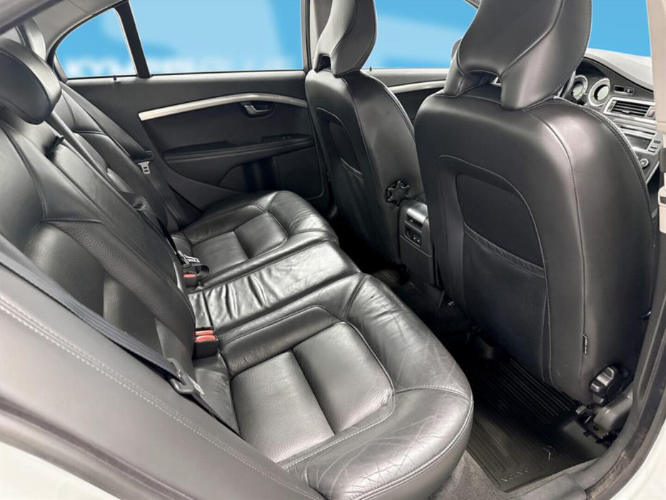 VOLVO S80 2011