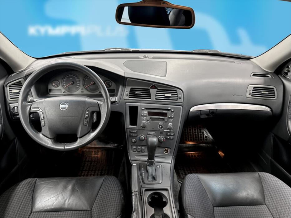 VOLVO V70 2002