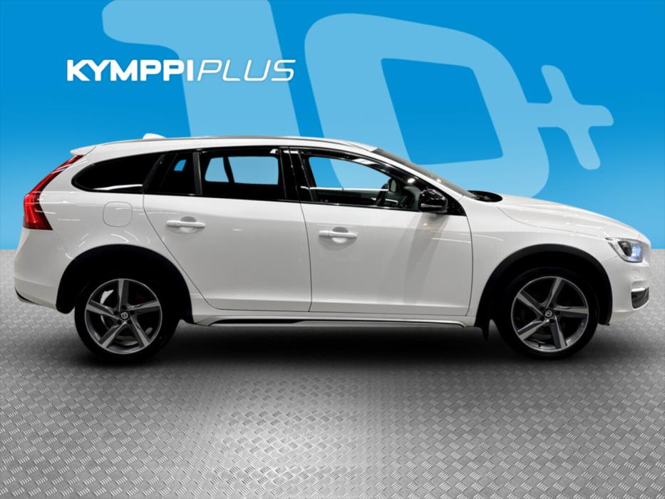 VOLVO V60 Cross Country 2016