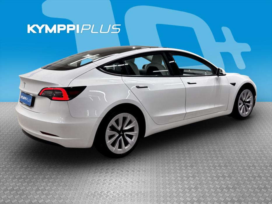 TESLA Model 3 2021