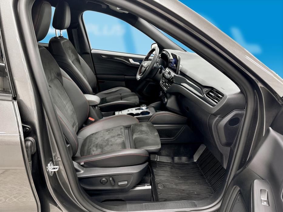 FORD Kuga 2023