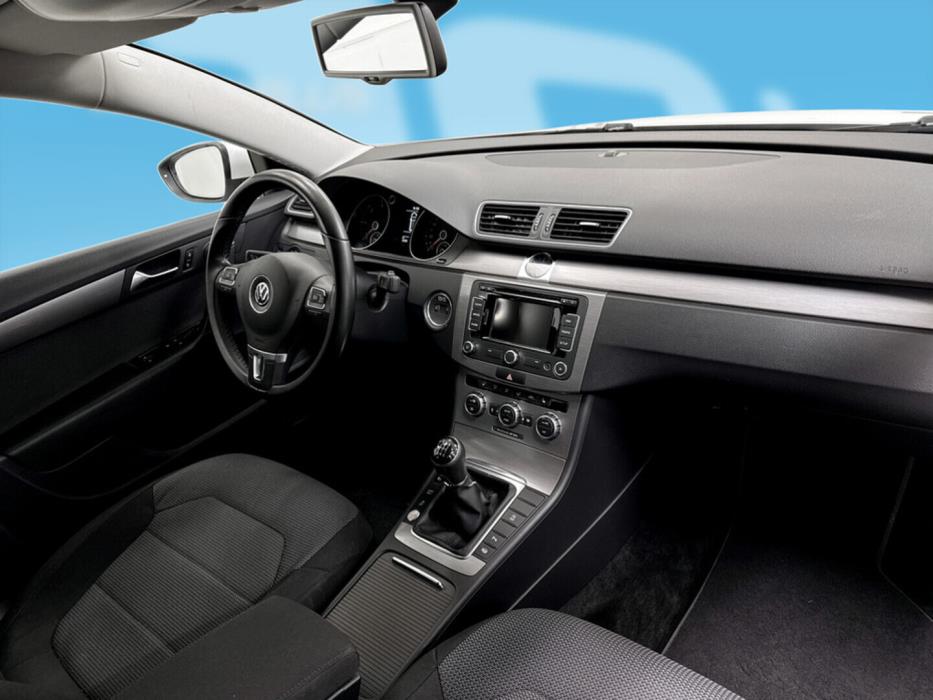 VOLKSWAGEN Passat 2014