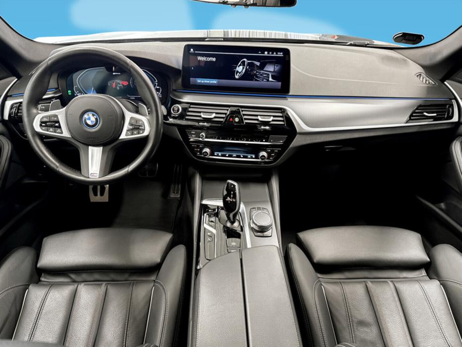 BMW 530 2023